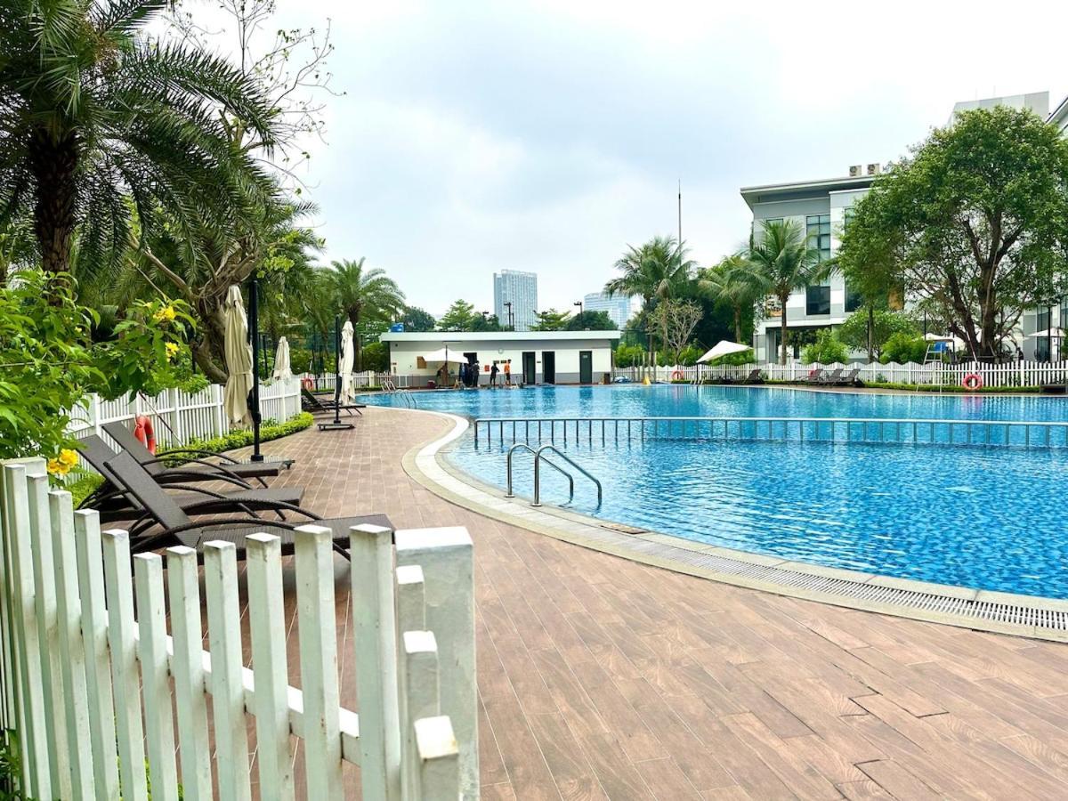 Căn hộ Delux 2 Bedroom Opposite To National Convention Centre Hà Nội