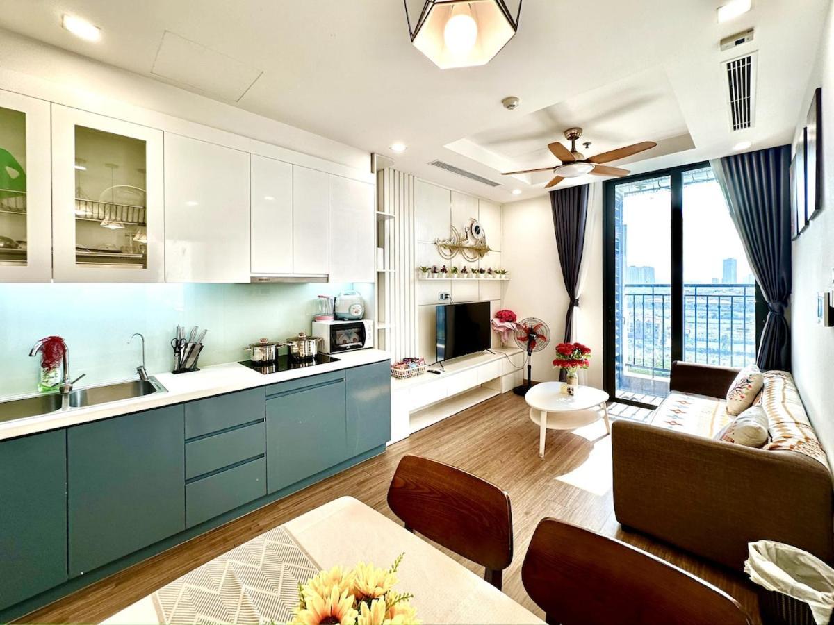 Delux 2 Bedroom Opposite To National Convention Centre Căn hộ Hà Nội